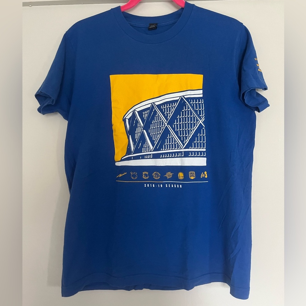 Golden State Warriors Oracle t shirt size M